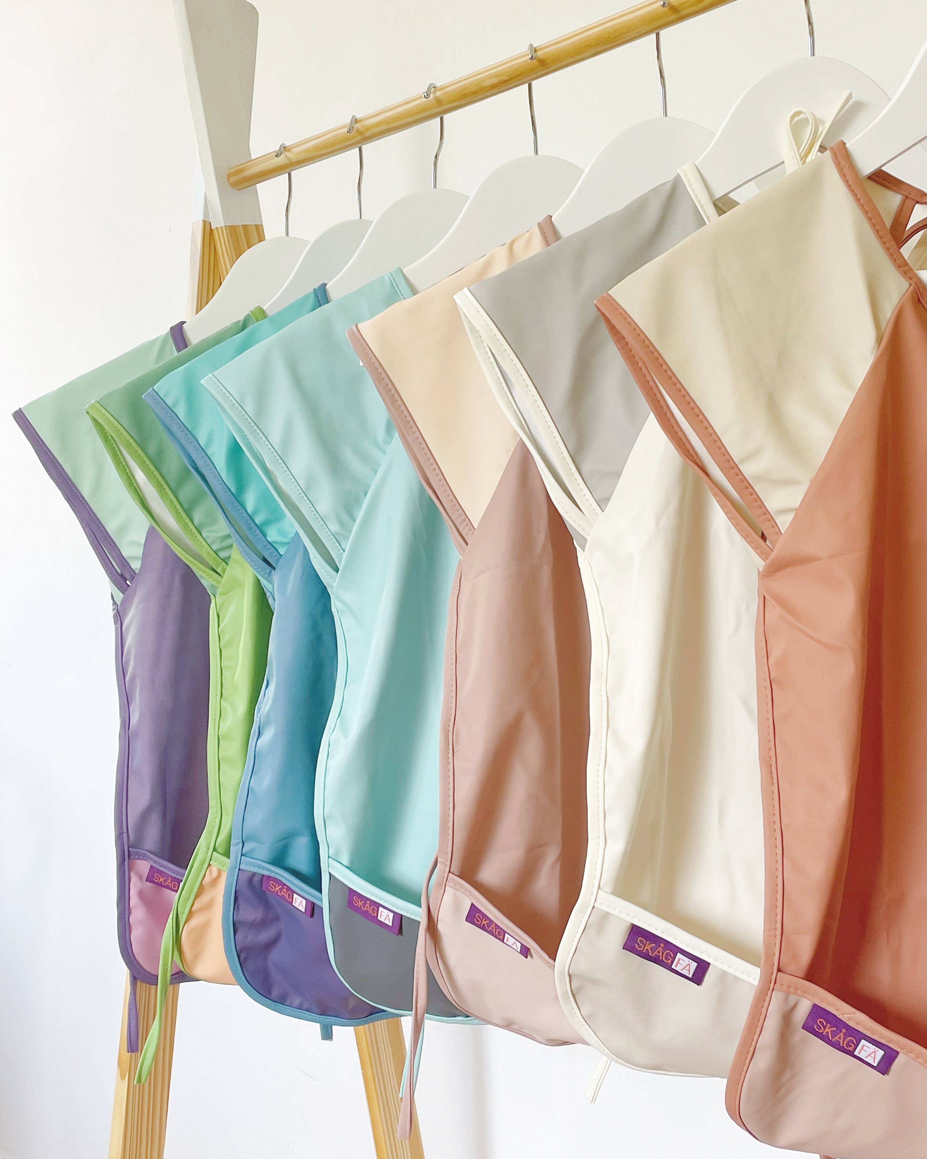 SKÅGFÄ Forklæde Uden Ærmer - 18-36+ mdr - Javea Spring - Forklæde - MamaMilla