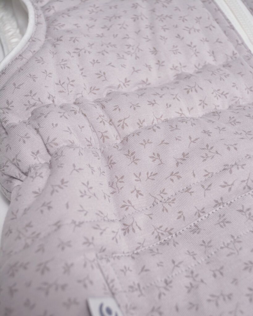 Easygrow sovepose i bambus - TOG 2 - Knopp Stone - Sovepose uden ærmer - MamaMilla