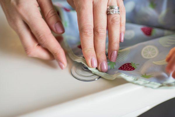 Tidy Tot Hagesmæk med Sugekop (lange ærmer) - Turkis Zebra - Hagesmæk med ærmer - MamaMilla