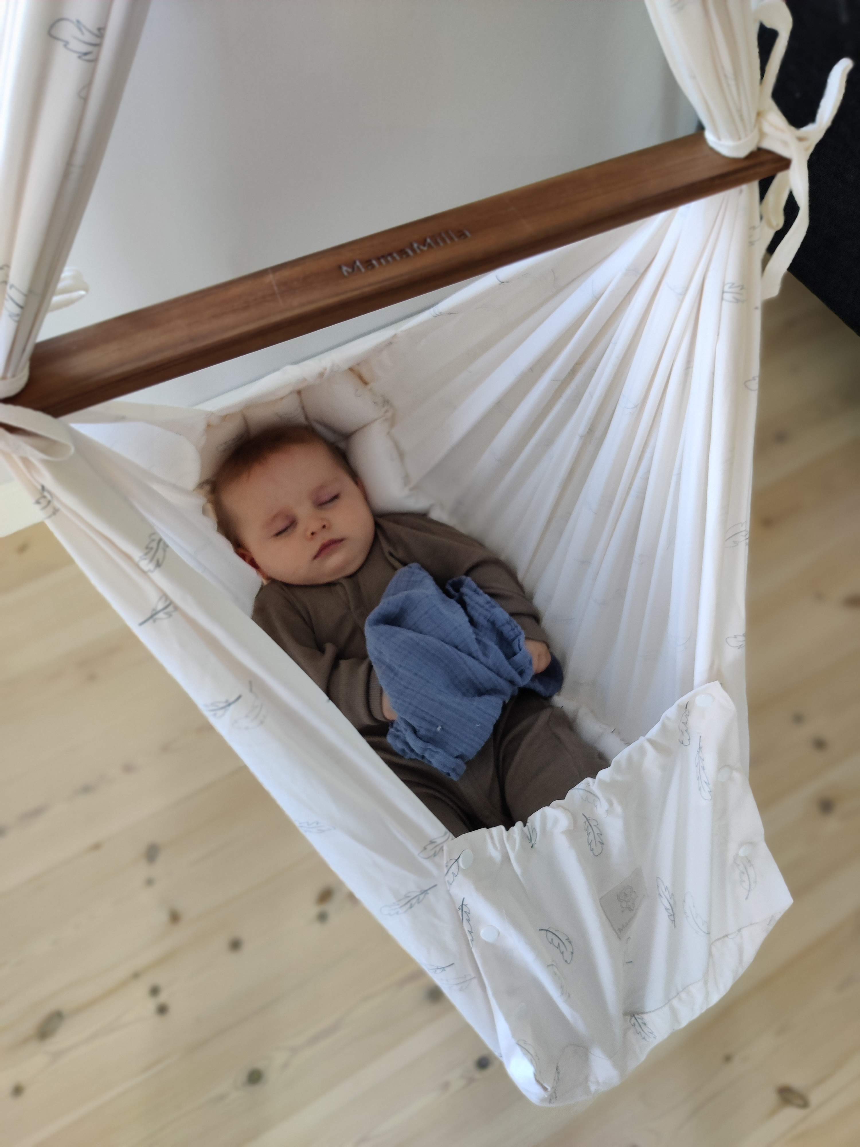 MamaMilla Slyngevugge - Rose feathers - Slyngevugge - MamaMilla