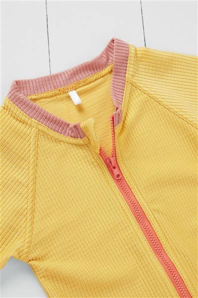 Grass &amp; Air ochre shortie badedragt detaljer