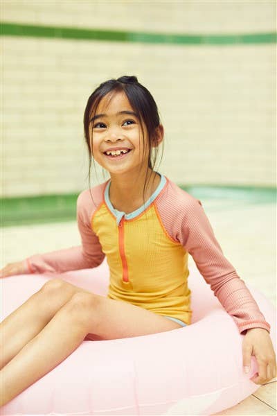 Grass &amp; Air ochre badedragt udendørs