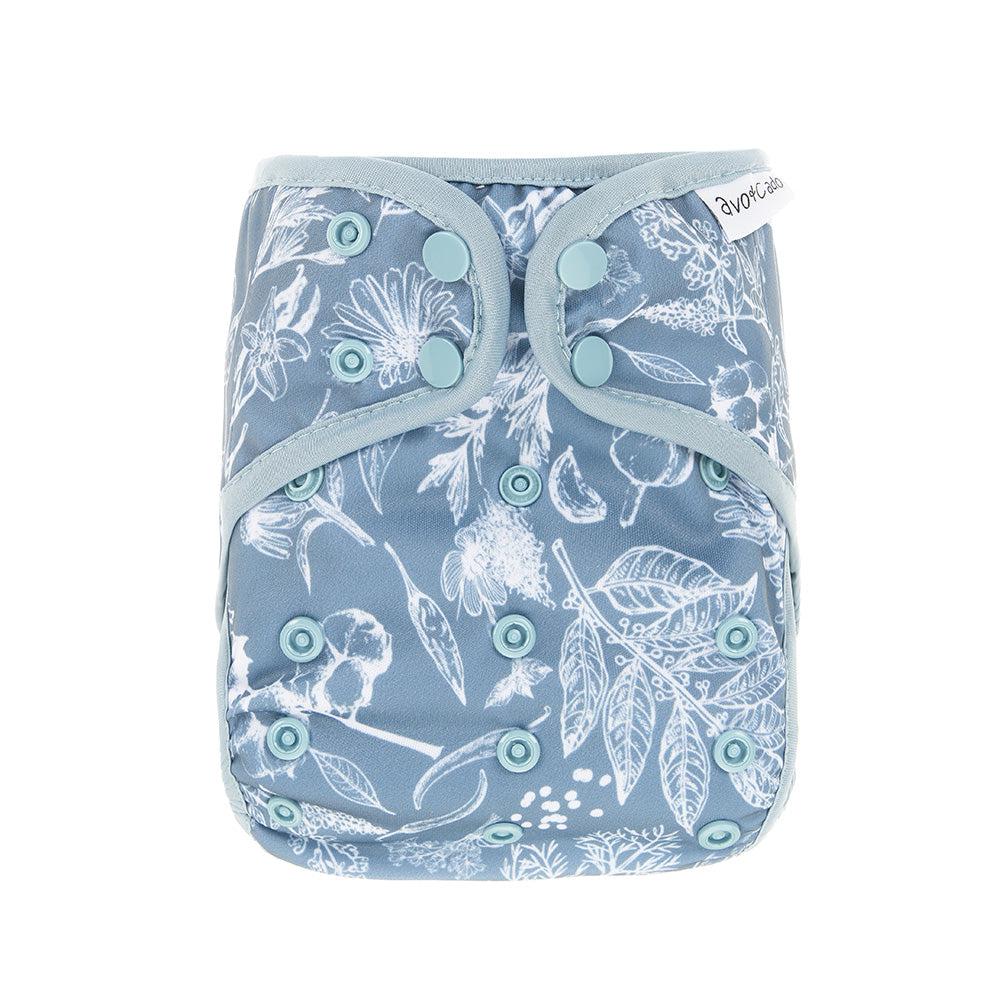 avo+cado One Size Explorer Nappy Cover - Wildpflanzen, Naturküche, Knospen, Giersch, Sand, Pampasgras, Moss, Mauve, Blätter, Kräuter, Grey, Pusteblume - - MamaMilla