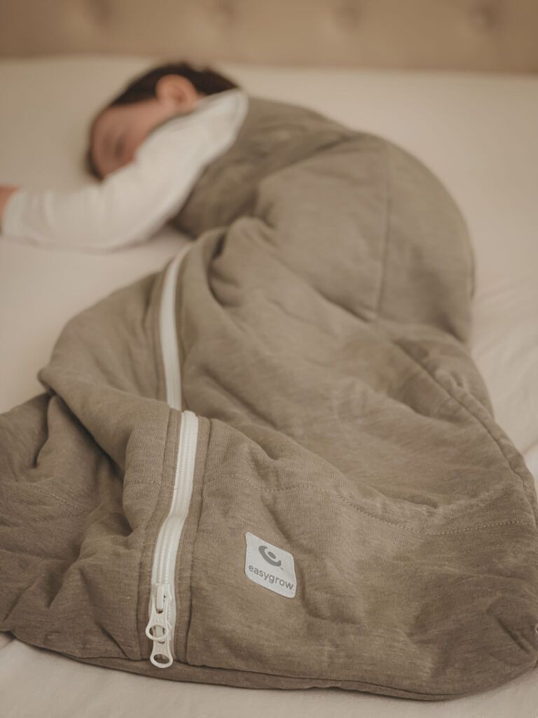 Easygrow sovepose i bambus - TOG 2 - Sand - Sovepose uden ærmer - MamaMilla