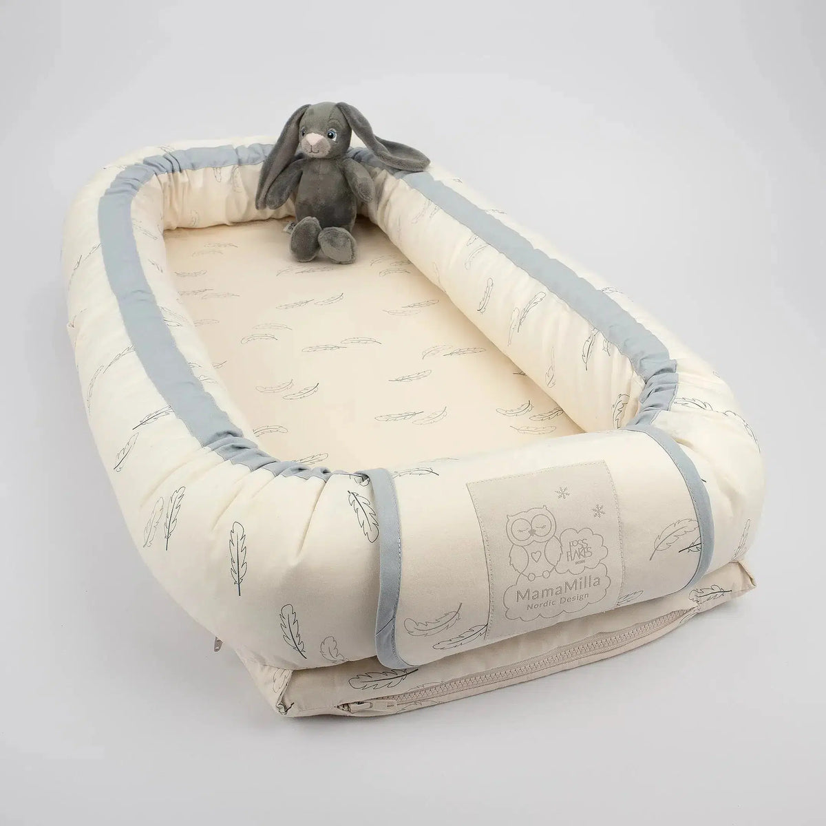 Pakketilbud - Babynest inkl. legebøjler - Blue feathers - Pakke - MamaMilla
