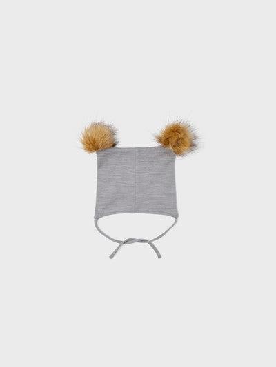 Name it Hue i uld med Pom Pom - Wuppo - Silver Filigree - Baby hue - MamaMilla