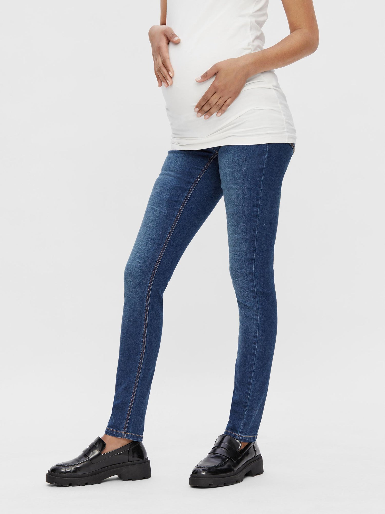 Mamalicious slim fit ventejeans - Blue denim - Graviditetstøj - MamaMilla