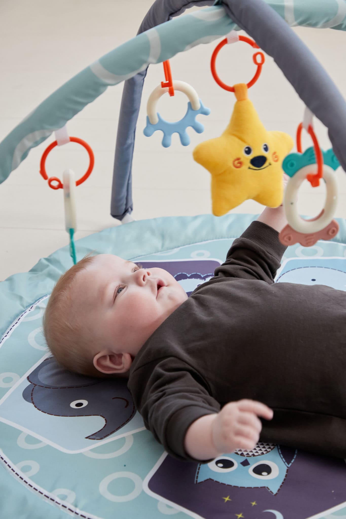 Scandinavian Baby Products Aktivitetsstativ med legetøj - - MamaMilla