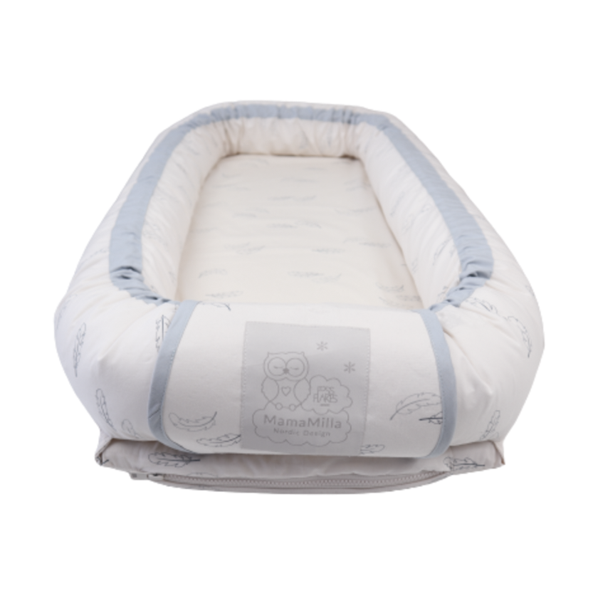 MamaMilla babynest med Fossflakes fyld - Blue feathers - Babynest - MamaMilla